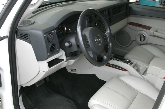 2007 Jeep Commander Super