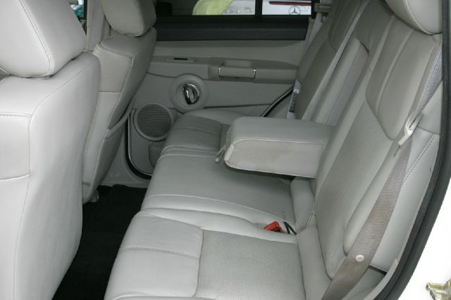 2007 Jeep Commander Super