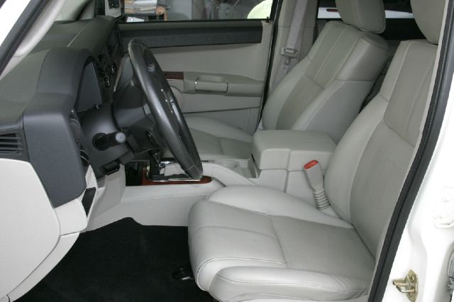 2007 Jeep Commander Super
