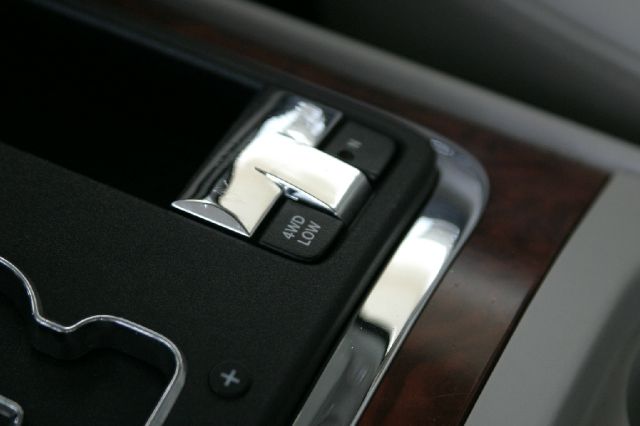 2007 Jeep Commander Super