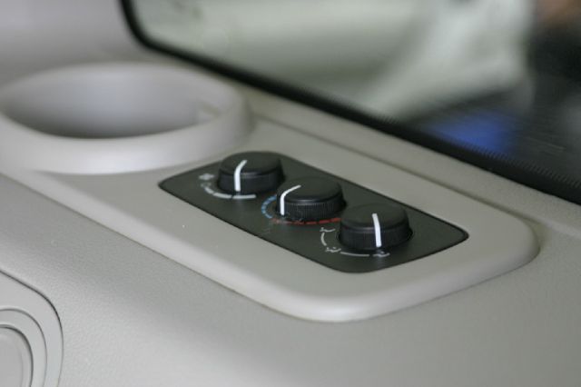 2007 Jeep Commander Super