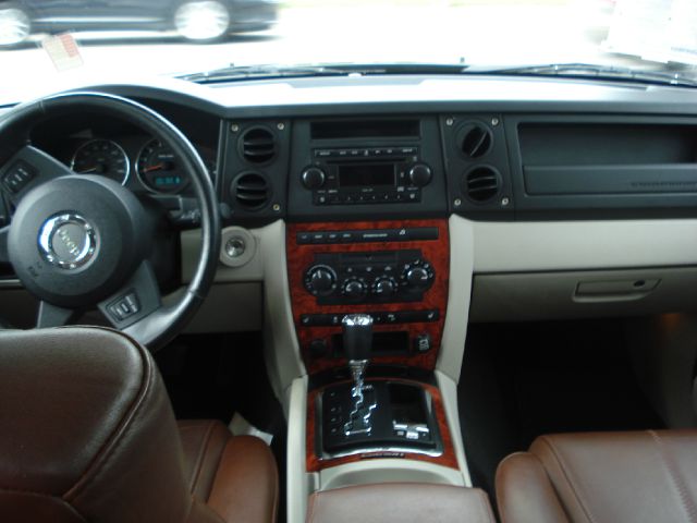 2007 Jeep Commander Super