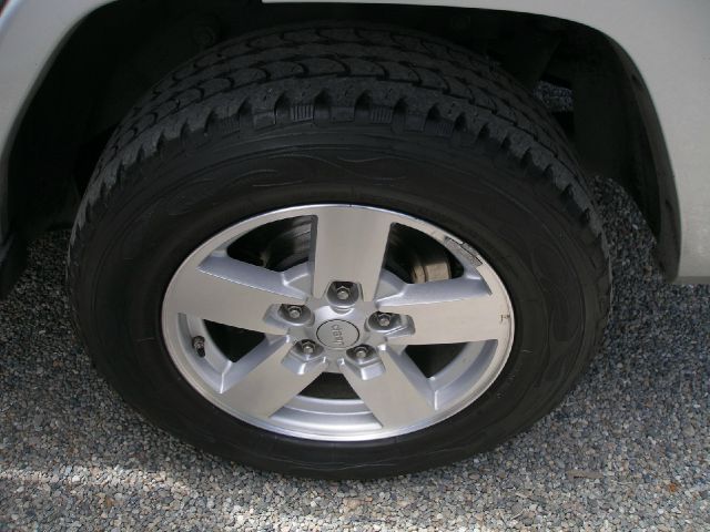 2008 Jeep Commander Elk Conversion Van