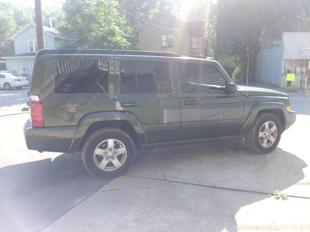 2008 Jeep Commander Unknown