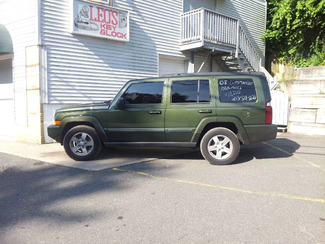 2008 Jeep Commander Unknown