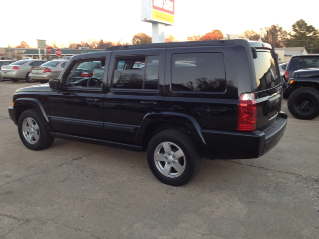 2008 Jeep Commander Extended Cab V8 LT W/1lt