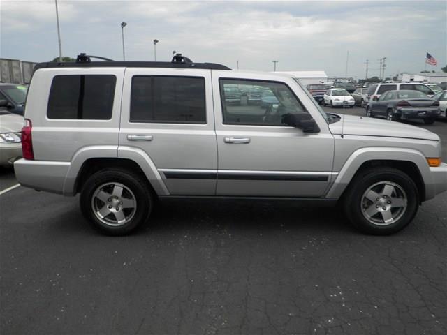 2009 Jeep Commander GSX