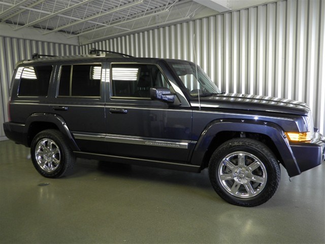 2010 Jeep Commander SLT 25