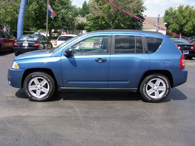2007 Jeep Compass Extended Cab V8 LT W/1lt