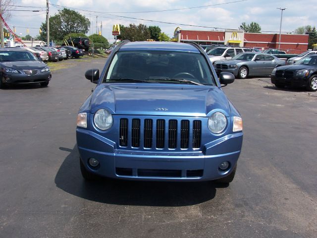 2007 Jeep Compass Extended Cab V8 LT W/1lt