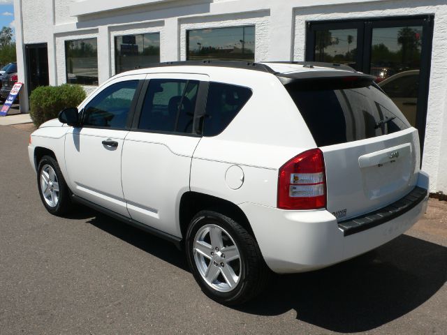 2007 Jeep Compass Extended Cab V8 LT W/1lt