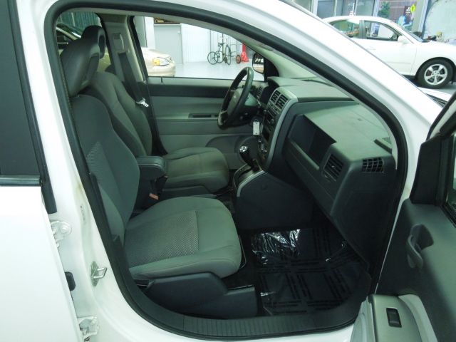 2007 Jeep Compass Extended Cab V8 LT W/1lt