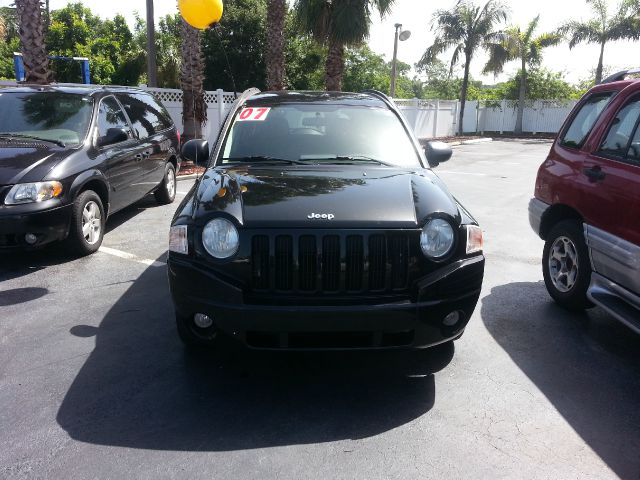 2007 Jeep Compass Extended Cab V8 LT W/1lt