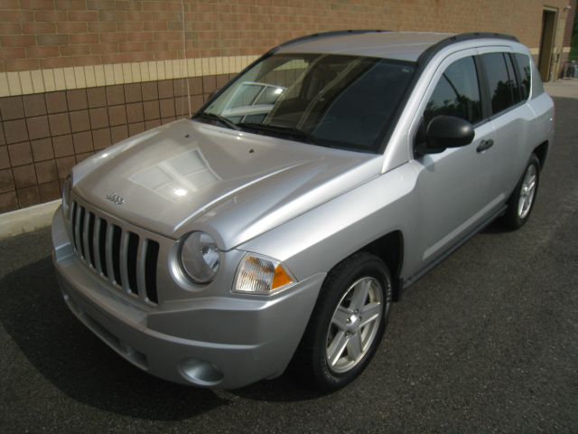 2007 Jeep Compass Extended Cab V8 LT W/1lt