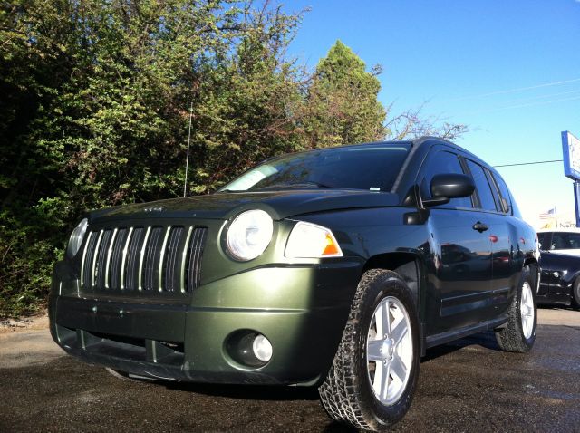 2008 Jeep Compass Extended Cab V8 LT W/1lt