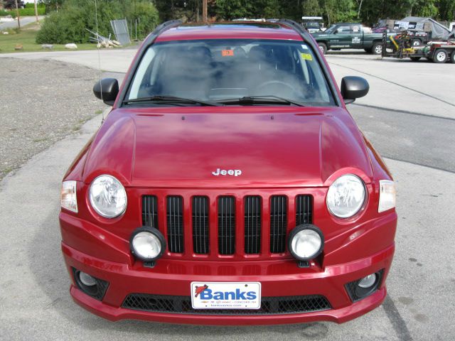 2008 Jeep Compass 4WD Supercrew Styleside 5-1/2 Ft Box FX4