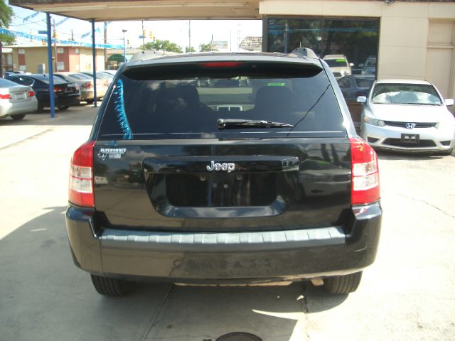 2008 Jeep Compass Extended Cab V8 LT W/1lt