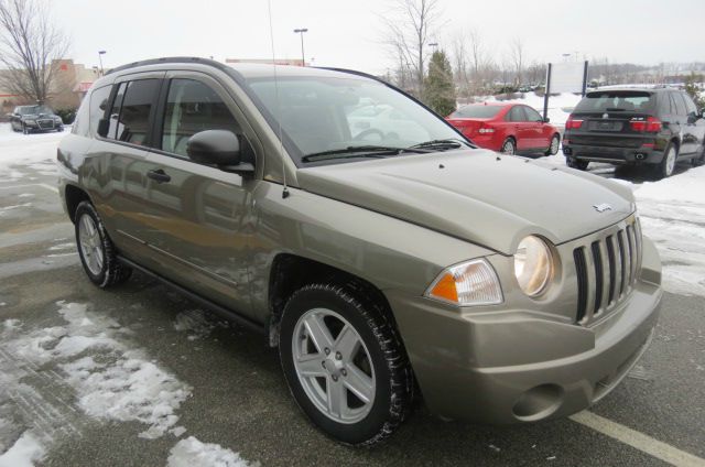 2008 Jeep Compass Extended Cab V8 LT W/1lt