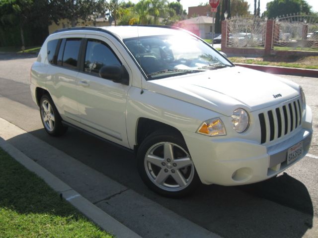 2010 Jeep Compass Power LIFT GATE