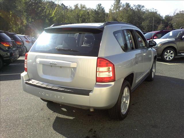 2010 Jeep Compass 2WD Reg Cab 119.