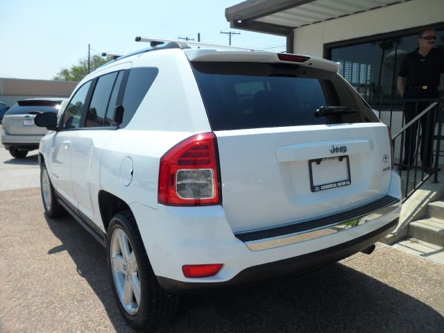 2011 Jeep Compass Power LIFT GATE