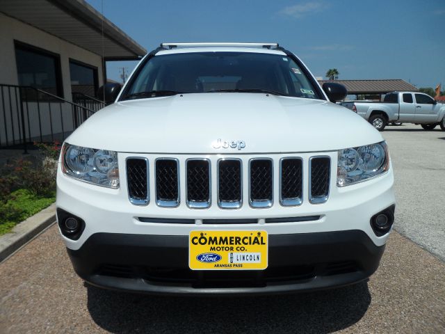 2011 Jeep Compass Power LIFT GATE