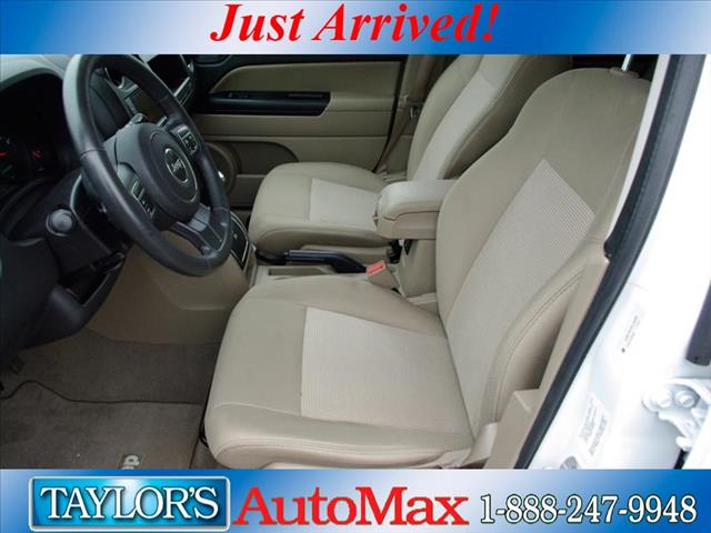 2011 Jeep Compass 2.4 A SR 5dr Wgn W/sunroof