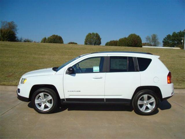 2012 Jeep Compass Z -71 4X4 Vortec