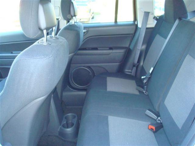 2012 Jeep Compass Z -71 4X4 Vortec