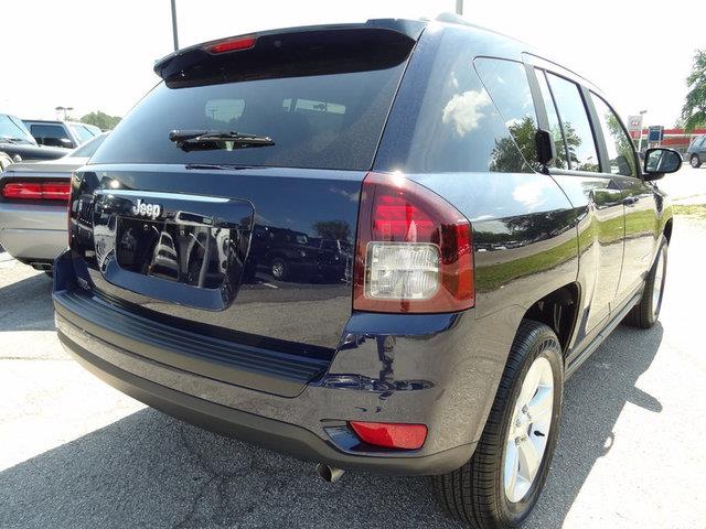 2014 Jeep Compass Z -71 4X4 Vortec