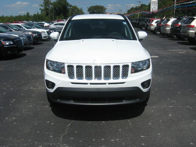 2014 Jeep Compass 2.4 A SR 5dr Wgn W/sunroof