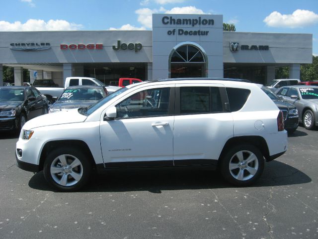2014 Jeep Compass 2.4 A SR 5dr Wgn W/sunroof