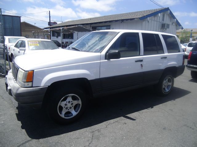 1996 Jeep Grand Cherokee Sedan 4dr