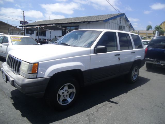1996 Jeep Grand Cherokee Sedan 4dr