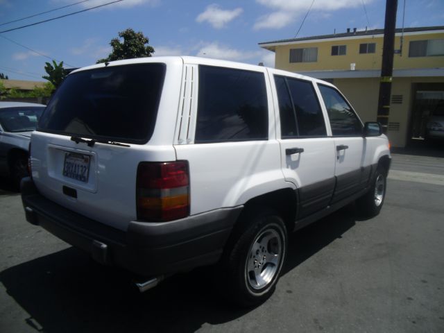 1996 Jeep Grand Cherokee Sedan 4dr