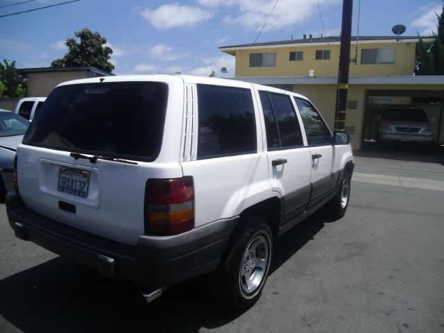 1996 Jeep Grand Cherokee Sedan 4dr