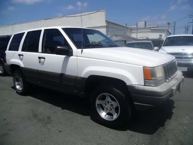 1996 Jeep Grand Cherokee Sedan 4dr