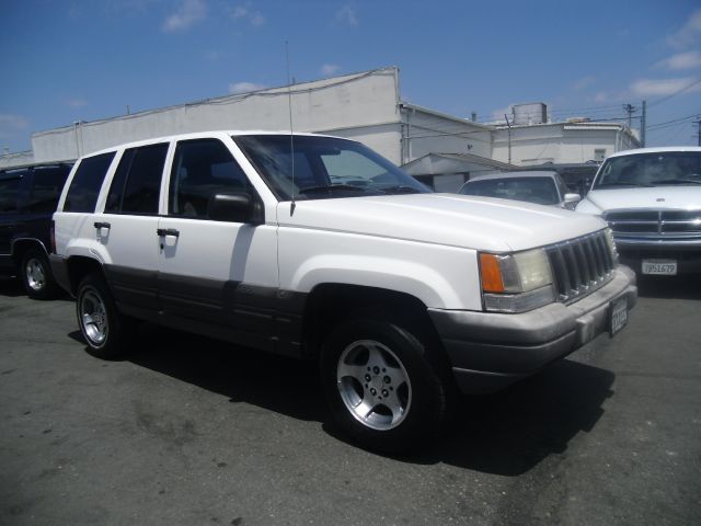 1996 Jeep Grand Cherokee Sedan 4dr