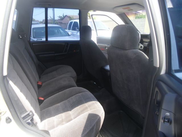 1996 Jeep Grand Cherokee Sedan 4dr