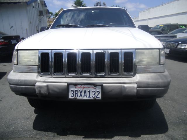 1996 Jeep Grand Cherokee Sedan 4dr