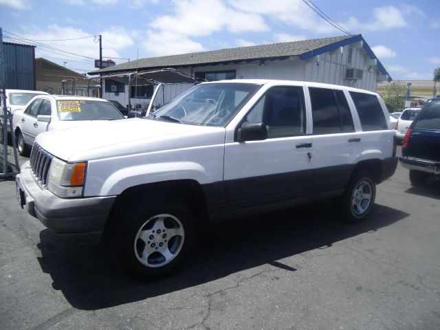 1996 Jeep Grand Cherokee Sedan 4dr