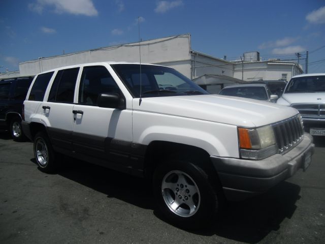 1996 Jeep Grand Cherokee Sedan 4dr