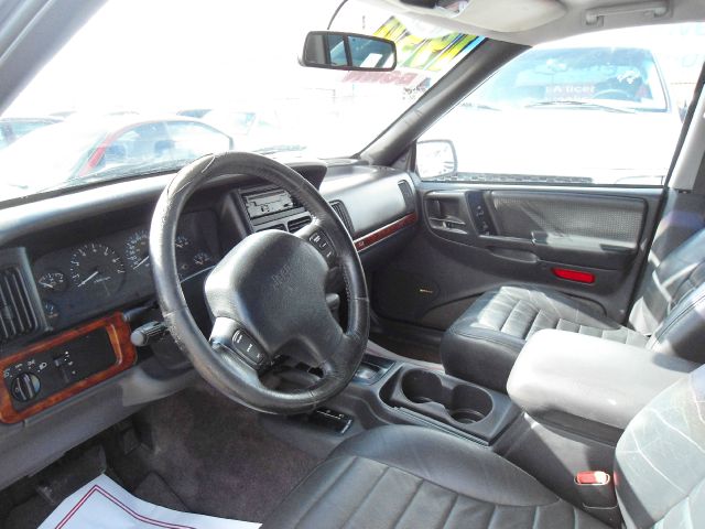 1996 Jeep Grand Cherokee SLT 25