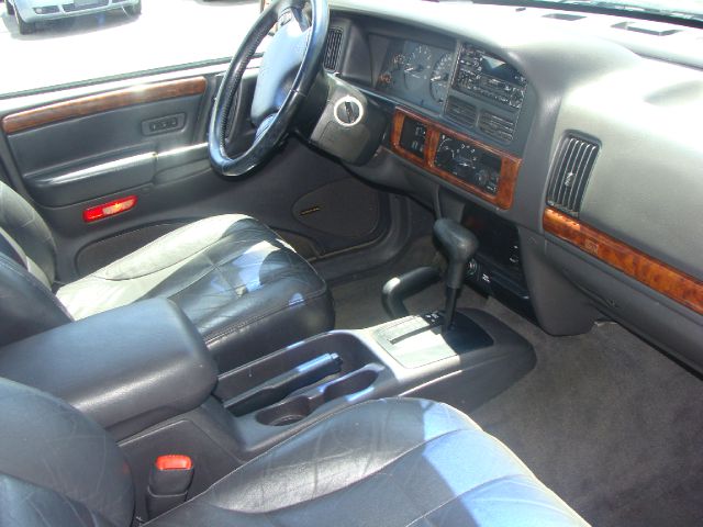 1997 Jeep Grand Cherokee Super