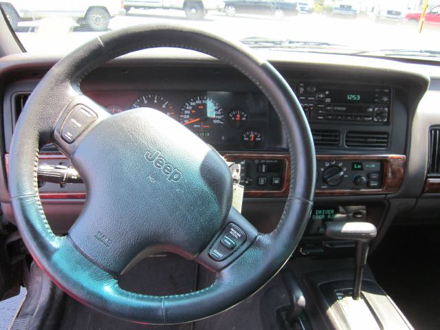1997 Jeep Grand Cherokee Super