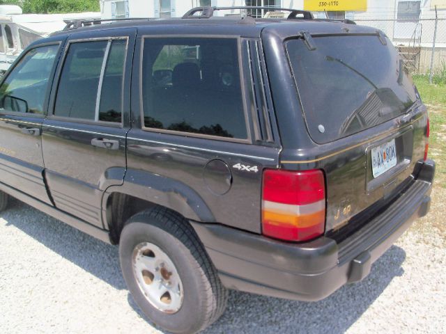 1998 Jeep Grand Cherokee Limited 6.8L 4WD