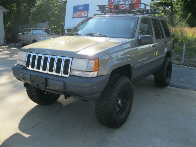 1998 Jeep Grand Cherokee Ram 3500 Diesel 2-WD