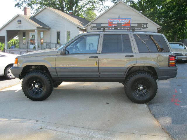 1998 Jeep Grand Cherokee Ram 3500 Diesel 2-WD