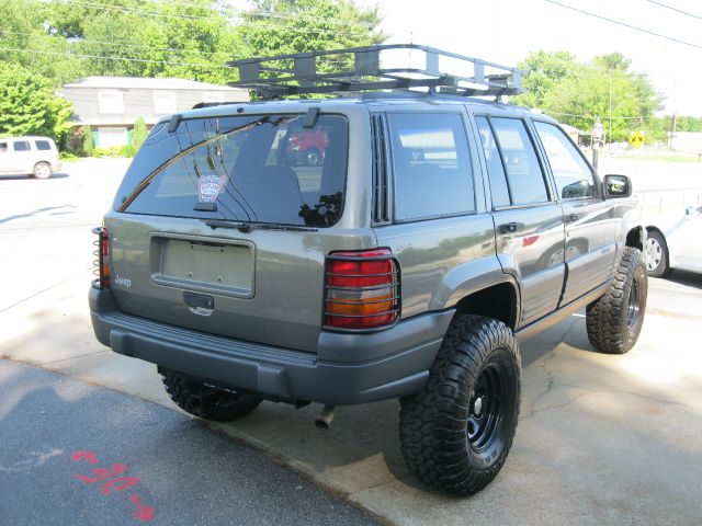 1998 Jeep Grand Cherokee Ram 3500 Diesel 2-WD