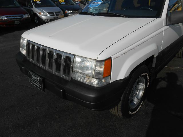 1998 Jeep Grand Cherokee Ram 3500 Diesel 2-WD